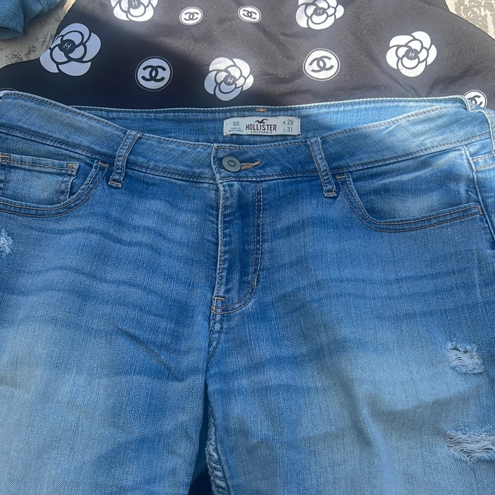 Hollister